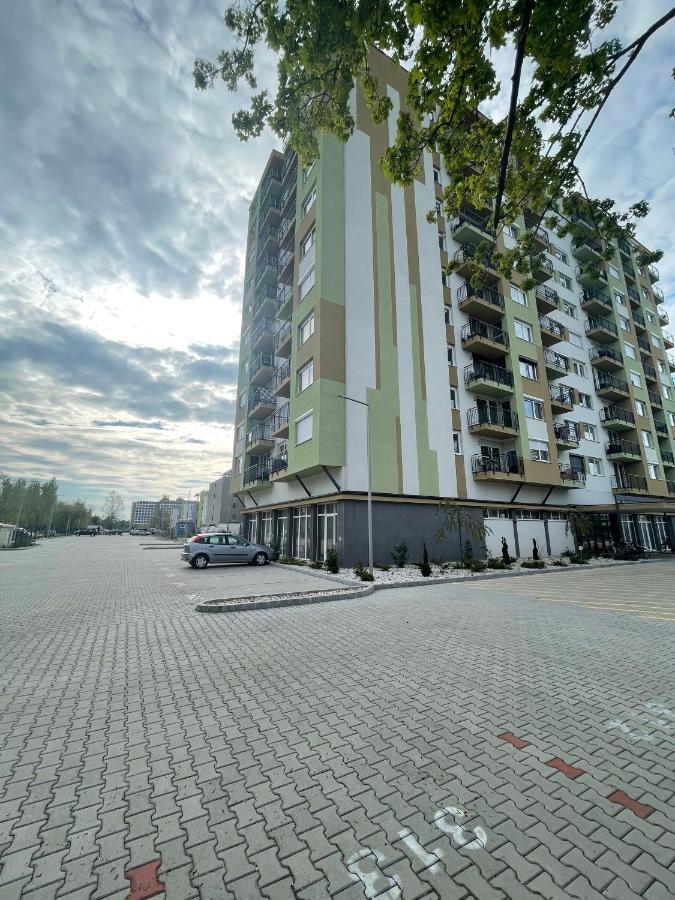 Cadet Holiday Apartman Ezuestpart شيوفوك المظهر الخارجي الصورة